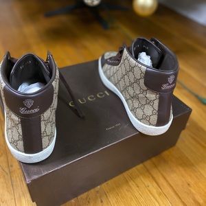 Gucci sneakers 9 1/2